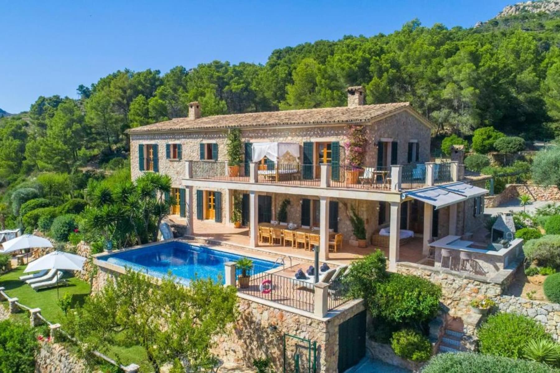 Private villa rental